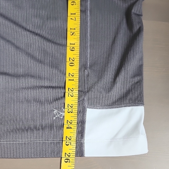 ARC'TERYX Cita gray color block athletic training tank top - Picture 14 of 14